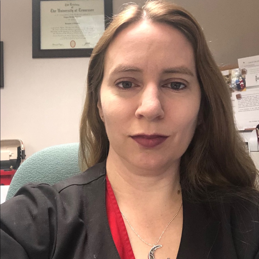 Meet your Posher, Alayna